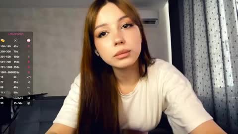 Shae online show from April 25, 7:43 am