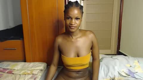 shaky xxx online show from October 29, 5:20 am