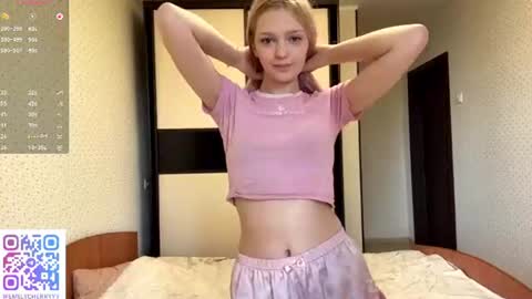 Emily online show from July 18, 10:39 am