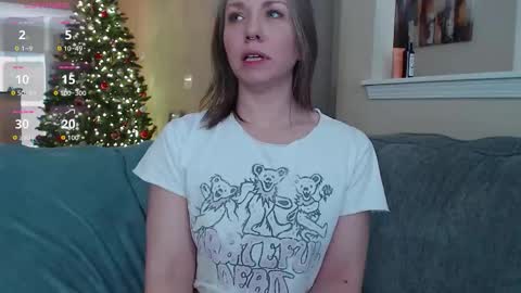 Shalynn online show from January 5, 5:27 pm