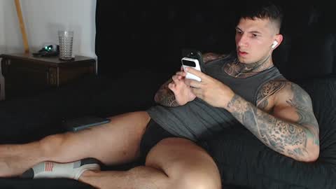 Shane online show from December 6, 8:45 pm