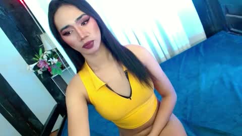 Snapshot of shane_hugexx chatting on February 16, 4:53 pm MISS SHANE online show from February 16, 4:53 pm