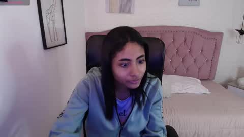 shanelle online show from November 19, 3:28 am