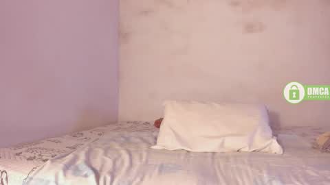 Danna online show from December 4, 1:55 pm