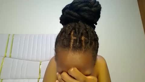 shanizz online show from February 8, 9:25 pm