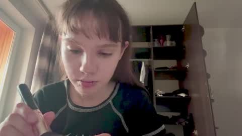 Elina online show from May 24, 12:45 pm