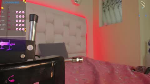 Snapshot of shannakendall chatting on February 10, 8:00 pm Shana online show from February 10, 8:00 pm