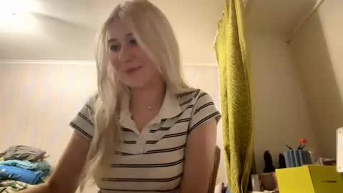 Bella online show from August 8, 9:36 pm