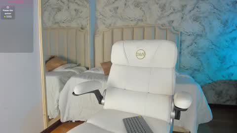 Shantal online show from December 14, 3:35 am