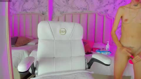 Shantal online show from January 18, 11:19 am