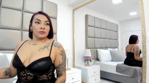 shantalltorres online show from October 6, 11:28 am