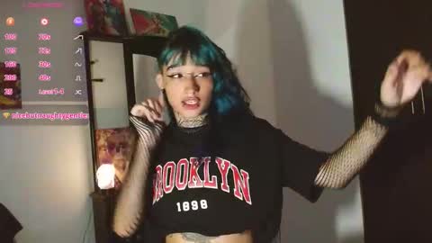 sharaross1 online show from September 16, 6:16 am