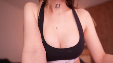 Sharlin  online show from April 16, 12:55 am