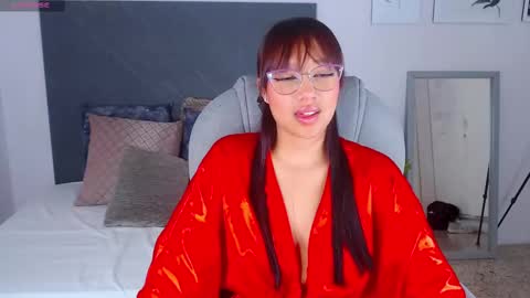 Snapshot of sharon_rosse__ chatting on March 7, 4:00 pm sharon_rosse__ online show from March 7, 4:00 pm