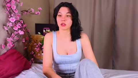 sharonbrowns online show from April 19, 6:10 pm