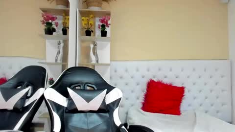 Sharon online show from February 25, 4:57 pm