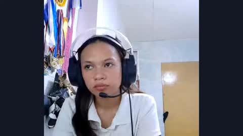 Molly online show from October 22, 6:49 am