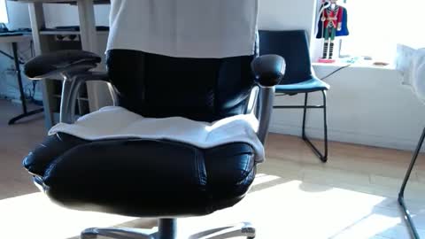 shavedvegasfun online show from December 5, 6:27 pm