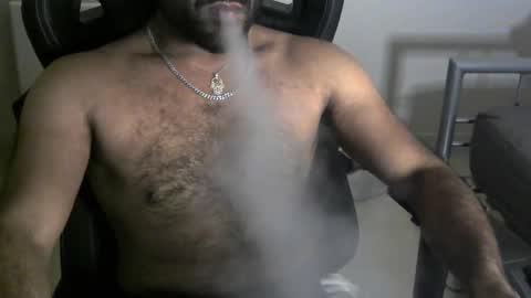 Snapshot of shdrz224 chatting on February 27, 12:57 am Shad online show from February 27, 12:57 am