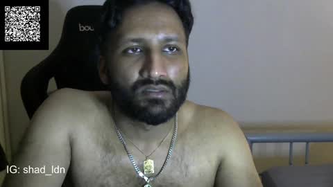 Snapshot of shdrz224 chatting on December 15, 11:42 pm Shad online show from December 15, 11:42 pm