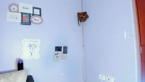 sheeylopez online show from November 23, 4:21 am