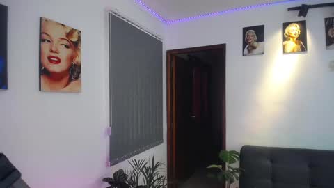 Shellsy H   online show from February 4, 5:12 pm