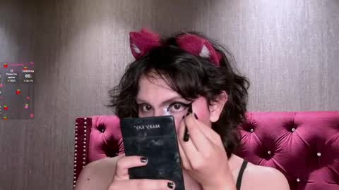 Shelly online show from April 27, 10:29 pm