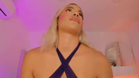 shelynna_azzul online show from February 26, 9:18 pm