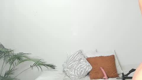 Sherlyn Adams online show from February 12, 2:45 am