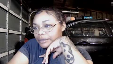 sheyourstruly online show from March 28, 6:59 am