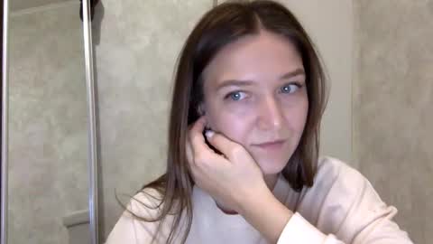 Snapshot of shining_pearl chatting on October 7, 10:17 pm Jesica online show from October 7, 10:17 pm
