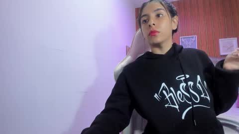 Shirley online show from February 3, 6:56 pm