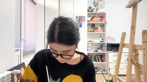 Marie online show from April 3, 2:35 pm