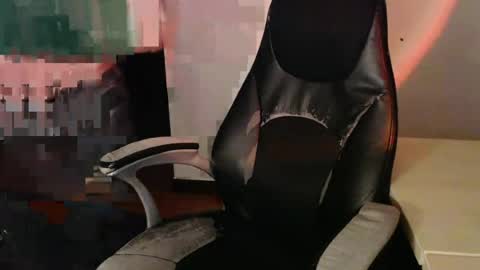 Shopie Hank  online show from July 17, 4:03 am