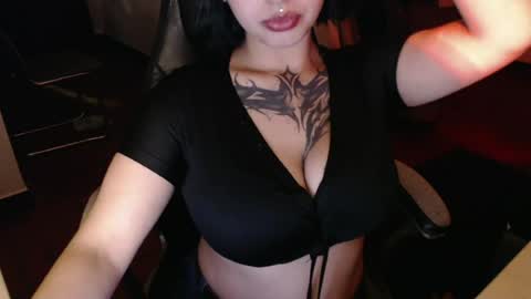 Shopie Hank  online show from June 20, 5:46 am