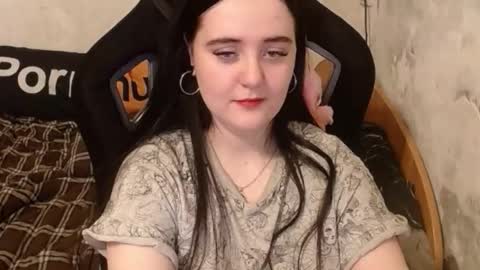 Snapshot of show_for_you chatting on October 20, 12:32 pm show_for_you online show from October 20, 12:32 pm