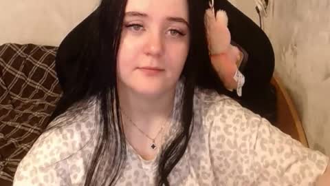 Snapshot of show_for_you chatting on September 23, 12:10 pm show_for_you online show from September 23, 12:10 pm