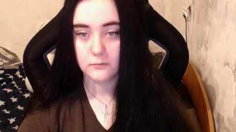 Snapshot of show_for_you chatting on January 15, 11:32 am show_for_you online show from January 15, 11:32 am