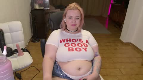 Mimi   online show from March 28, 5:36 pm