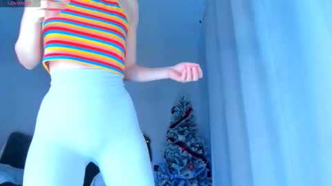 jennywoody online show from December 4, 2:44 am