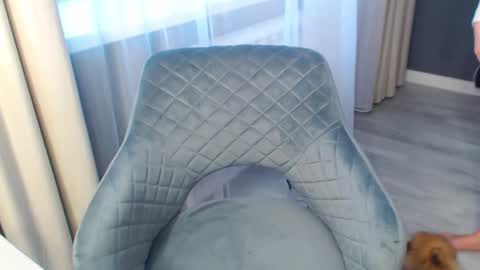 shy_26 online show from January 11, 9:15 am