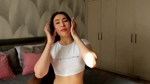 Mika online show from April 13, 2:49 am