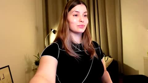 shy_nerd_babyy online show from January 23, 7:43 am