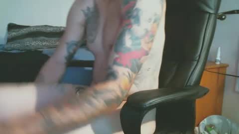 shyboyhugecum2020 online show from October 7, 2:51 am