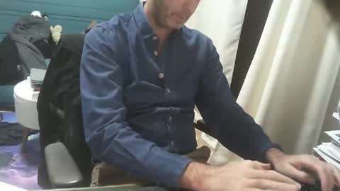 shyfrenchcock online show from October 31, 3:23 pm