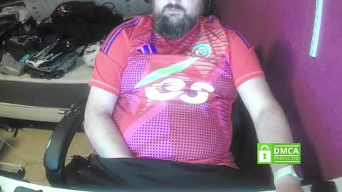 shyguy online show from October 17, 6:45 pm