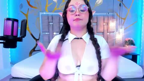 Snapshot of shylysweet chatting on October 14, 5:32 am Shyly online show from October 14, 5:32 am