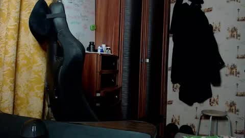 Tom and Betty online show from March 20, 1:43 am