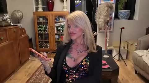 shytrans_uk online show from February 28, 12:47 am