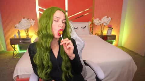 shyysiren online show from September 20, 6:27 am